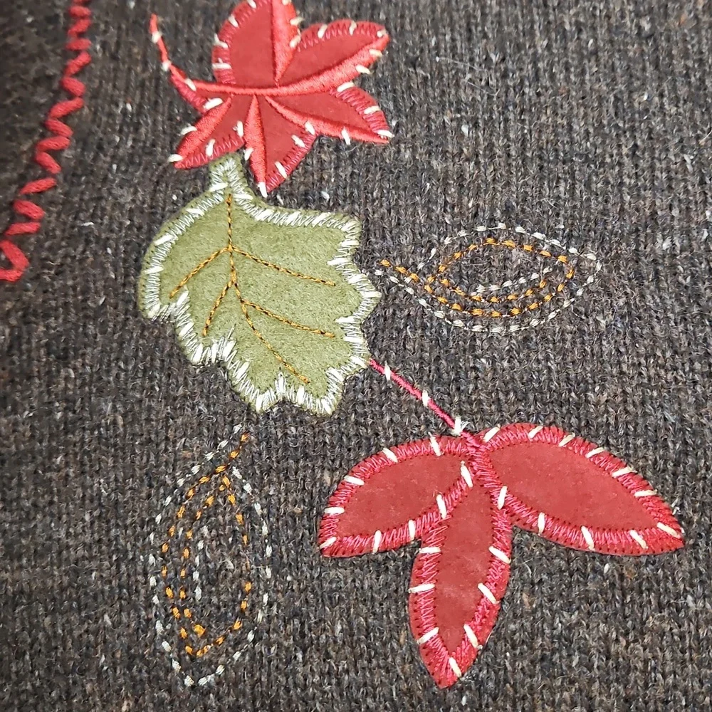 Holiday Lodge by Northcrest Women's Embroidered Cardigan 1X Leaves Fall - Picture 12 of 12